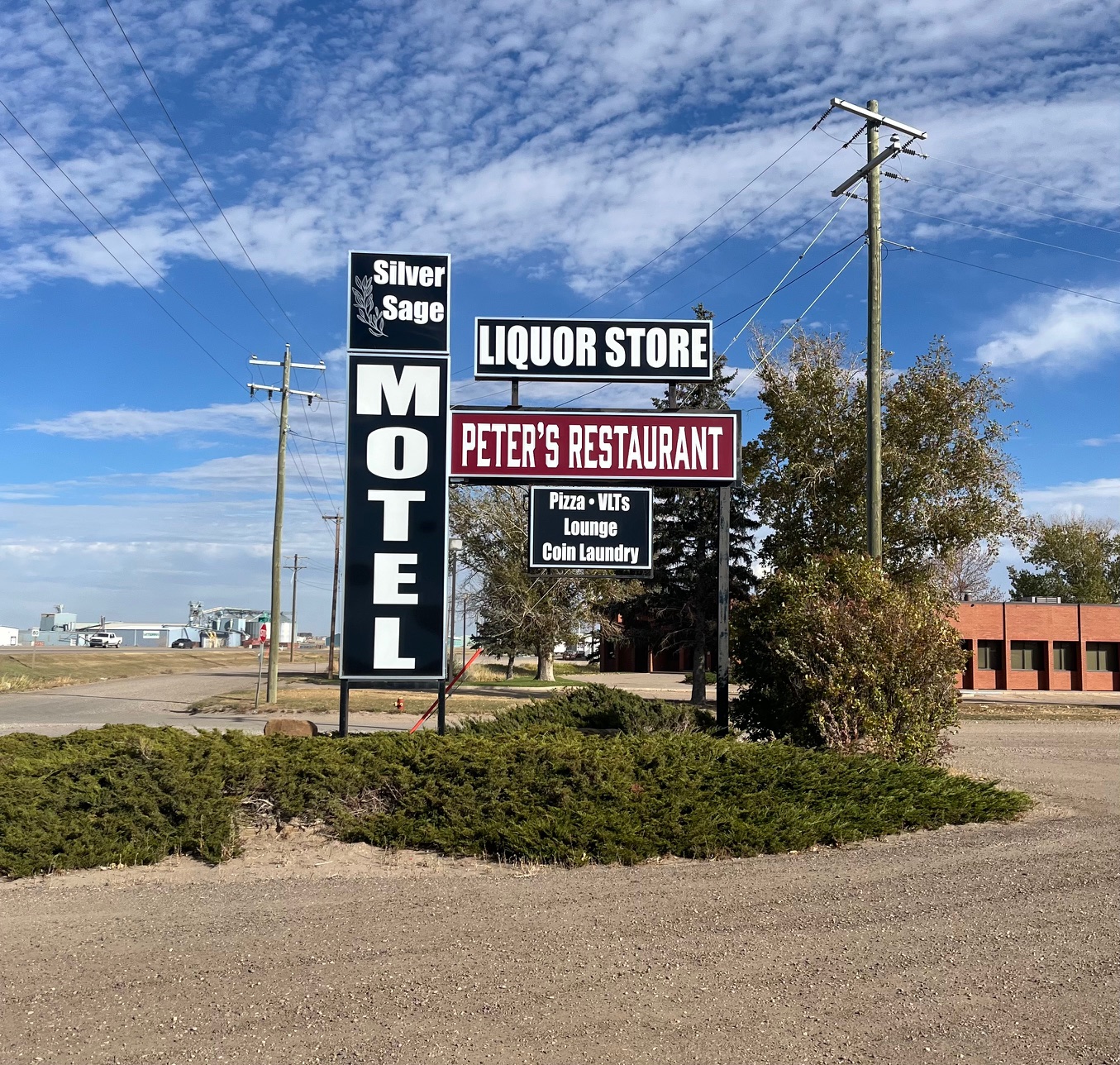 Silver Sage Motel - Main Office Front View, Bow Island AB