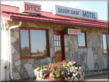 Silver Sage Motel, Restaurant, Lounge and Liquor Store For Sale, Bow Island AB