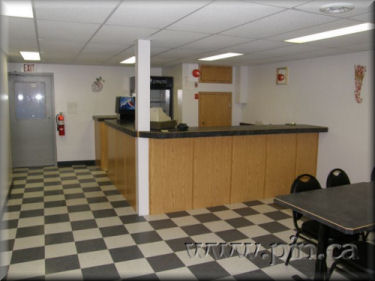 bar, banquet area