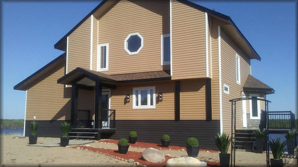 Lakefront walkout home on Lenore Lake FSBO